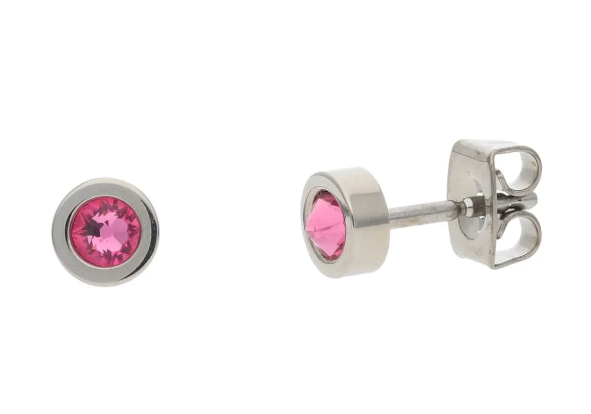 Pendientes de titanio con piedra redonda rosa, bisel plateado y cierre de presión