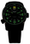 Reloj de hombre con esfera negra y marcadores verdes luminosos, correa negra