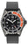 Reloj con esfera negra, bisel rojo y correa negra; movimiento de cuarzo