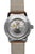 Reloj automático con movimiento visible, caja gris y correa de cuero beige