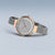 Reloj Bering Solar para mujer con esfera gris y bisel en oro rosa en correa milanesa