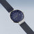 Pulsera de hombre en malla milanesa azul oscuro, caja redonda con esfera azul