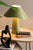 Karlsson Retro Flat LED KA6039BY Wecker Hellgelb • Digitale LED-Anzeige • Kabelloses Laden, Bild 3