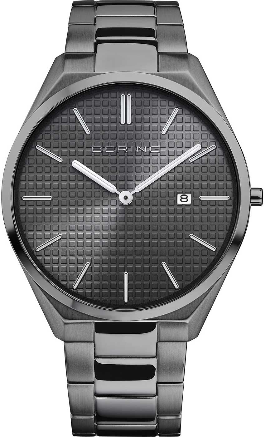 Reloj Bering Ultra-Slim para hombre con esfera negra y correa de metal.