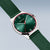 Reloj de hombre, esfera verde mate con segundero rojo y caja plateada de acero inoxidable