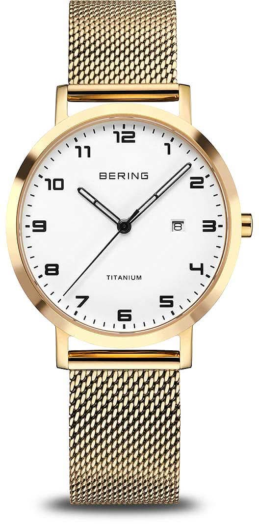 "Reloj de mujer con esfera blanca, caja de titanio dorada y pulsera de malla"