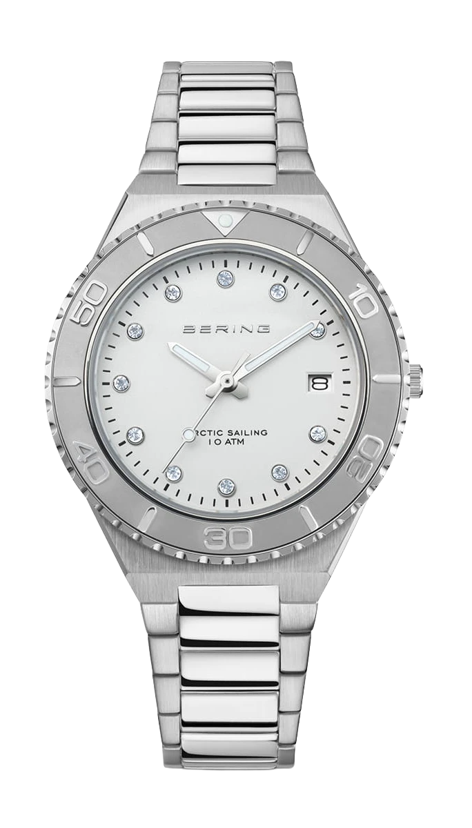 "Reloj de mujer con pulsera de metal plateado y esfera blanca, bisel redondo"