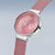 Reloj de mujer con caja plateada, esfera rosa y correa milanesa rosa