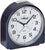 Reloj Atlanta con esfera analógica, caja azul oscuro y manecillas plateadas