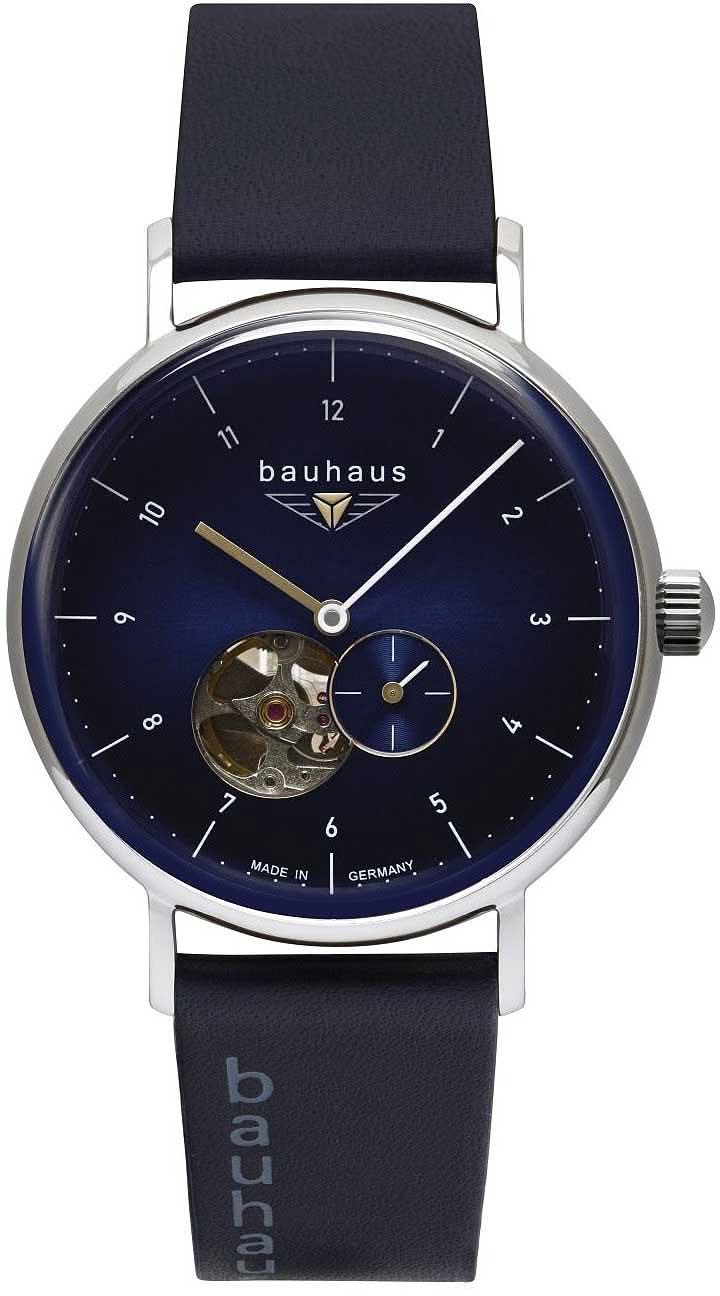 Reloj de hombre con esfera azul oscuro, caja plateada y correa de cuero negra