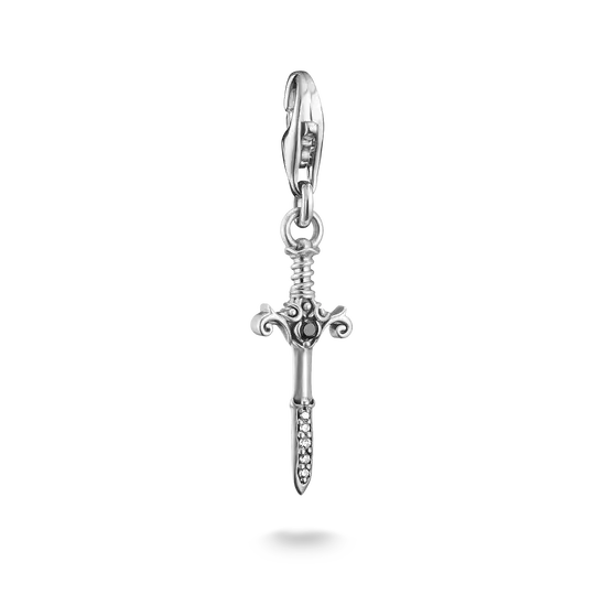 Colgante de plata con diseño de espada, circonita y ornamentos de filigrana