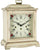 Reloj de mesa cuadrado con caja de madera blanca, frente de cristal y borde decorado con flores