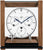 Reloj de mesa de madera con esfera grande y tres subesferas, manecillas azules