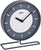 Reloj de mesa redondo con carcasa de metal gris oscuro, esfera blanca y base, Atlanta