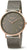 "Reloj de mujer con correa de malla gris plateado, caja en tono oro rosa y esfera gris."
