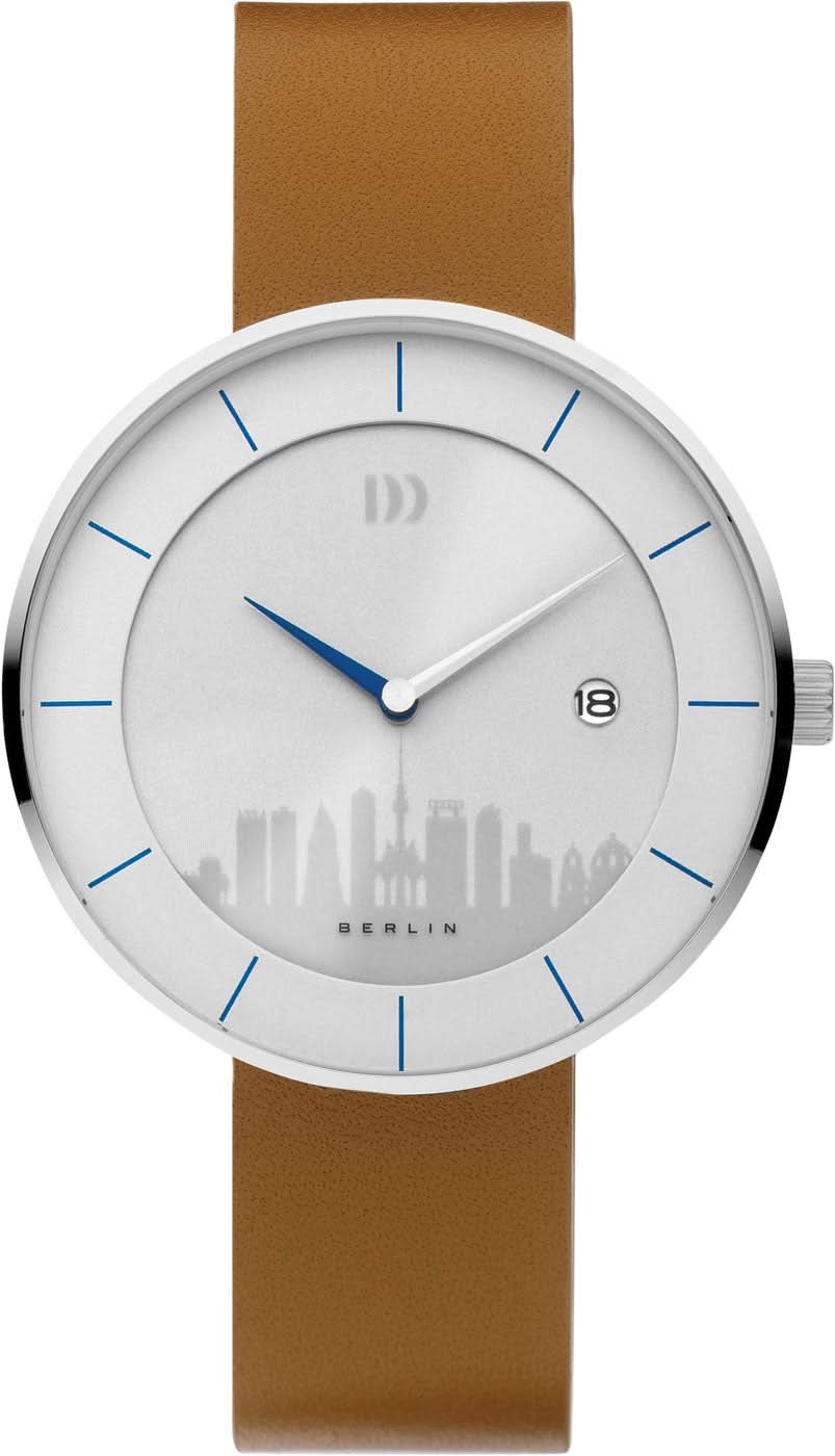 Reloj de hombre con correa de cuero marrón, caja plateada y esfera con marcadores azules