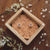 Par de pendientes de madera hexagonales en caja de madera
