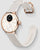 "Reloj inteligente para mujer con bisel en oro rosa y correa de silicona beige, vista de la caja."
