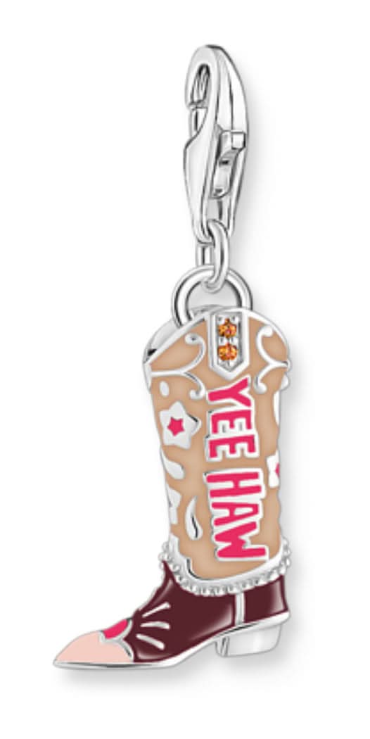 Colgante charm de plata con bota de vaquero de esmalte, ojal para cadena y detalles de colores