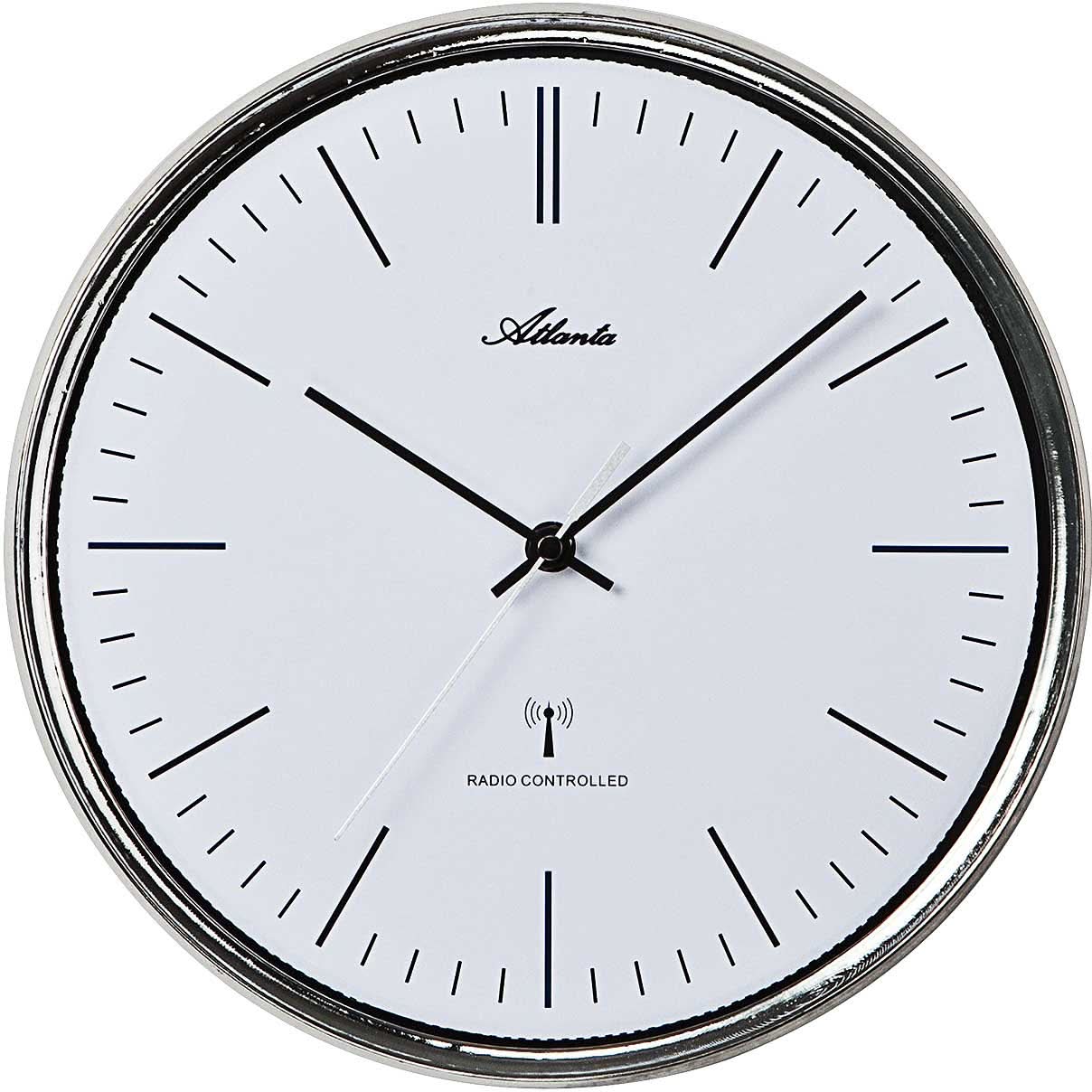 Reloj de pared redondo con marco de metal plateado, esfera blanca y manecillas negras, Atlanta