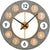 Reloj de pared redondo, aspecto de madera gris, números de madera, manecillas negras y centro dorado