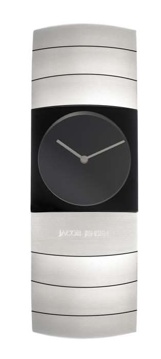 Reloj Jacob Jensen Linear 580 con brazalete plateado, esfera y manecillas negras