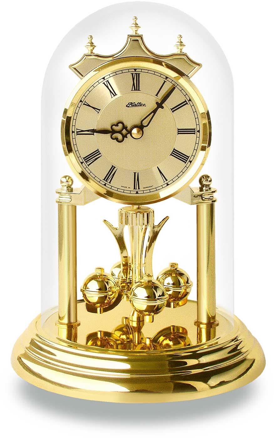 Reloj de mesa de latón con campana de cristal y esfera romana