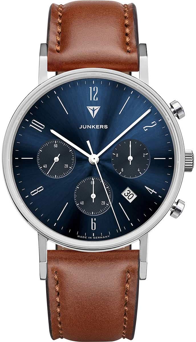 Reloj de hombre con caja redonda plateada, esfera azul y correa de cuero marrón