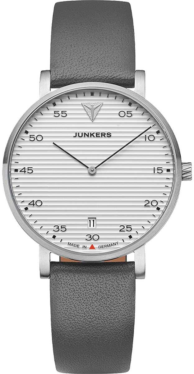"Reloj de mujer con caja redonda plateada, esfera blanca y correa de piel gris"