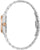 "Reloj de mujer, vista lateral: pulsera de eslabones plateada con corona en tono oro rosa"