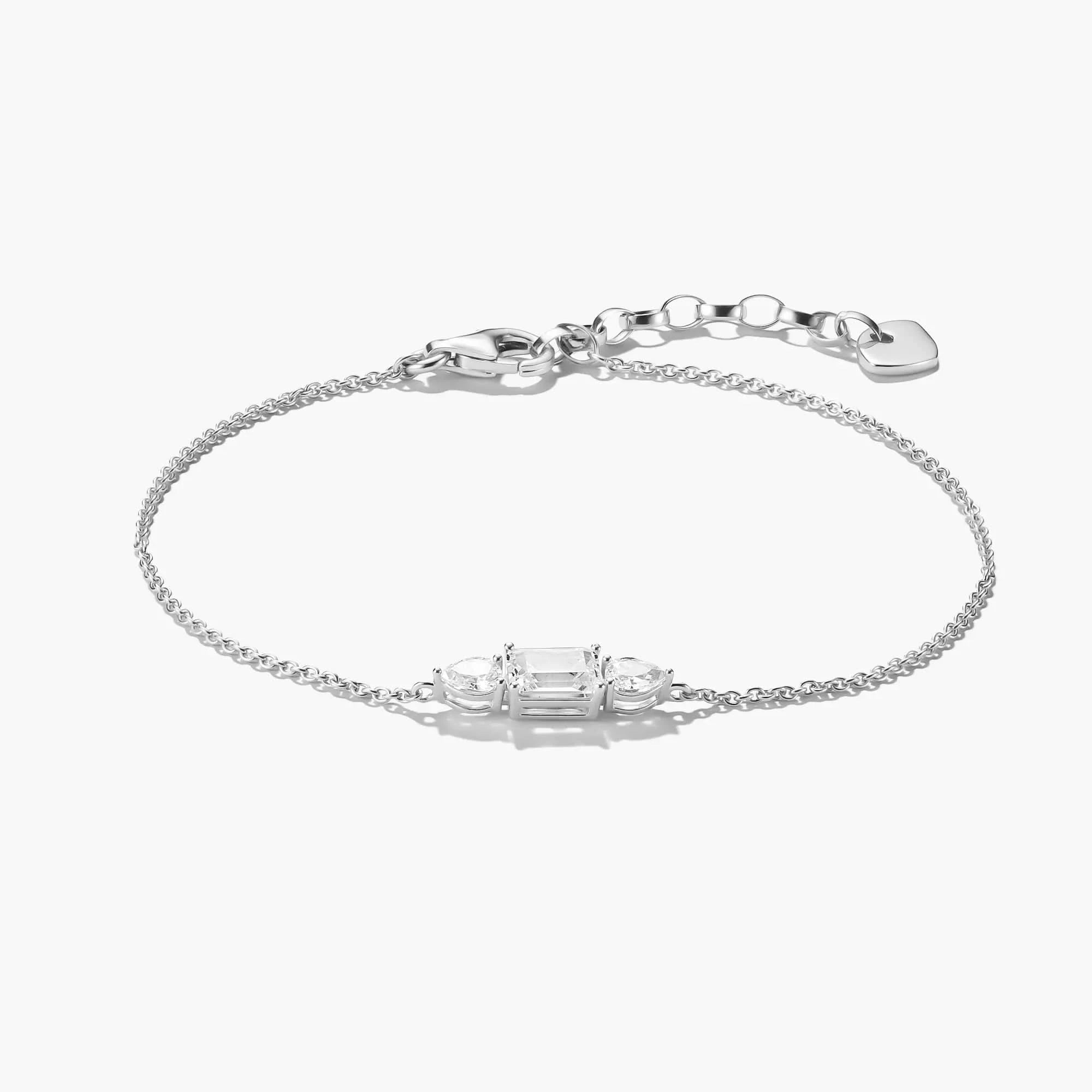 Pulsera de plata con rectángulo de circonita brillante, cadena de eslabones y cierre de mosquetón