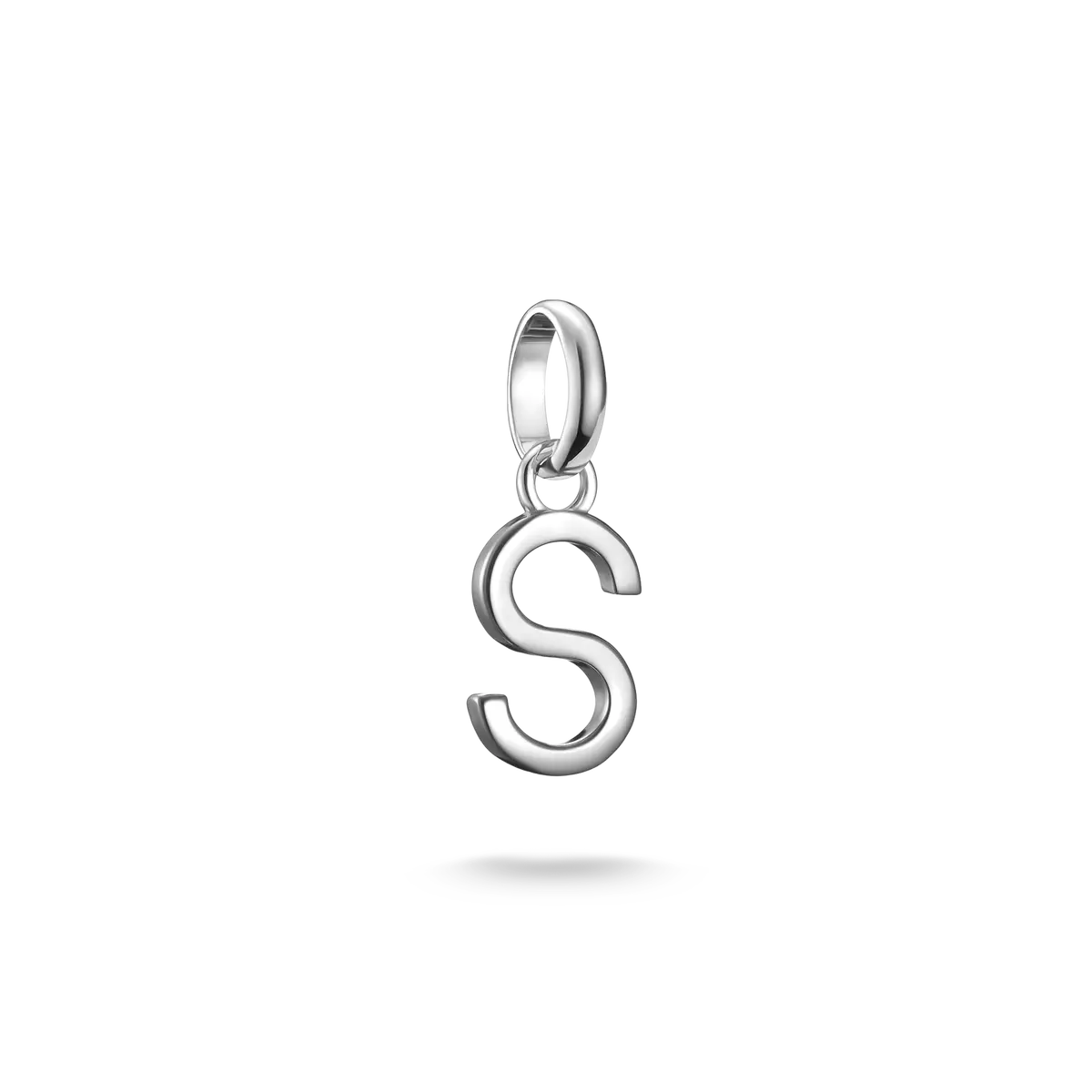 Colgante Charm de plata con letra S y ojal