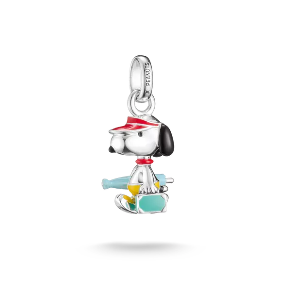 Colgante de plata de Snoopy con detalles de colores y ojal