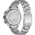 "Reverso de un reloj para hombre: caja de acero inoxidable plateada con inscripción y brazalete plateado."