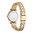 Reloj de mujer en tono oro rosa con tapa trasera visible y brazalete de eslabones