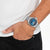 Reloj Citizen Promaster para hombre en la muñeca, esfera azul, correa de acero inoxidable