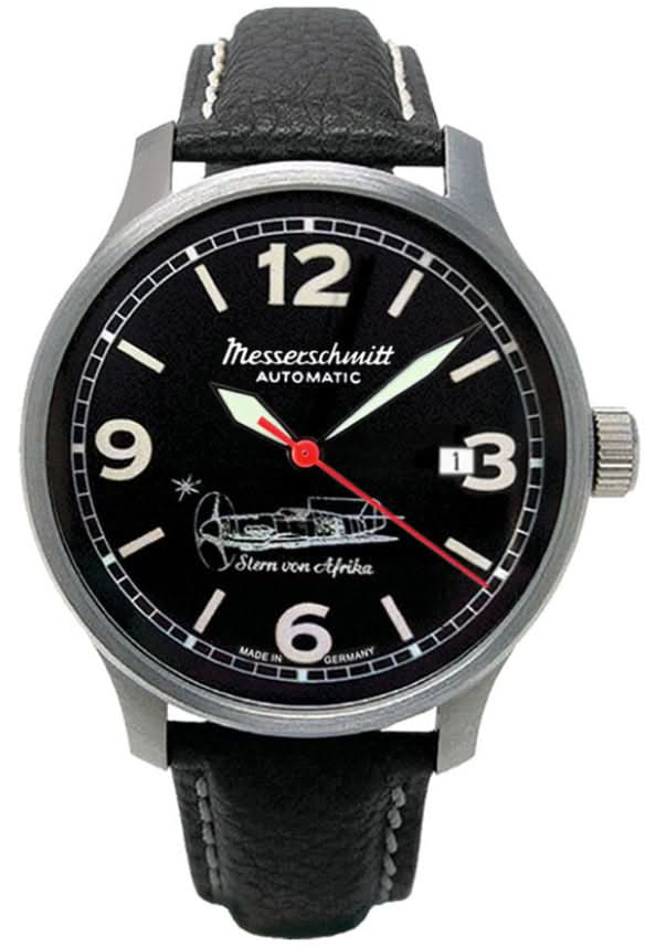 Reloj de hombre con esfera negra, segundero rojo y correa de cuero negra.