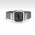 Reloj digital con caja plateada y pantalla LCD verde, correa de malla con cierre