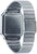 Reloj digital Casio Vintage con correa de metal y tapa trasera vista