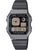 Casio Vintage reloj con caja octogonal en color gunmetal, correa de metal negra y pantalla digital.