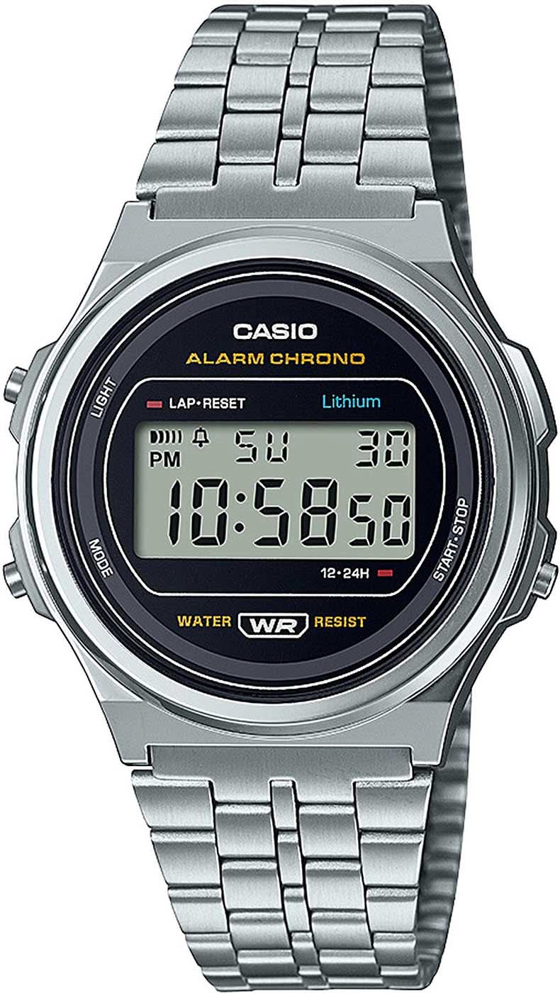 Reloj Casio Vintage con correa de acero inoxidable plateada y pantalla digital redonda, visualización en negro.