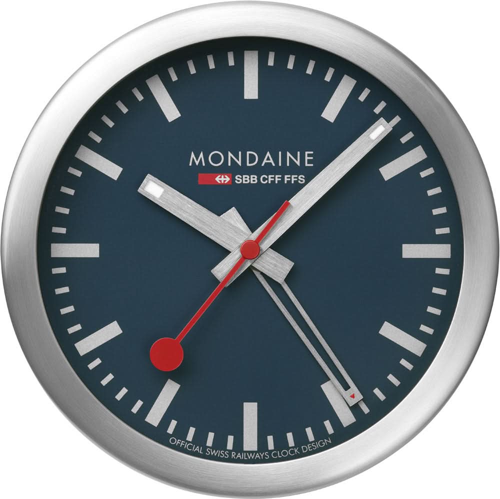 Reloj de mesa con esfera azul y caja plateada, manecillas con detalles rojos