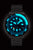 Reloj de hombre con esfera negra y anillo marcador azul luminoso