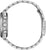 Reloj de hombre en vista lateral con caja y pulsera de titanio plateado