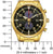 Reloj de hombre dorado con esfera negra y tres agujas, subesferas de cronógrafo