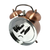 Mechanischer Wecker, kupferfarbene Glocken mit Blick auf das Uhrwerk