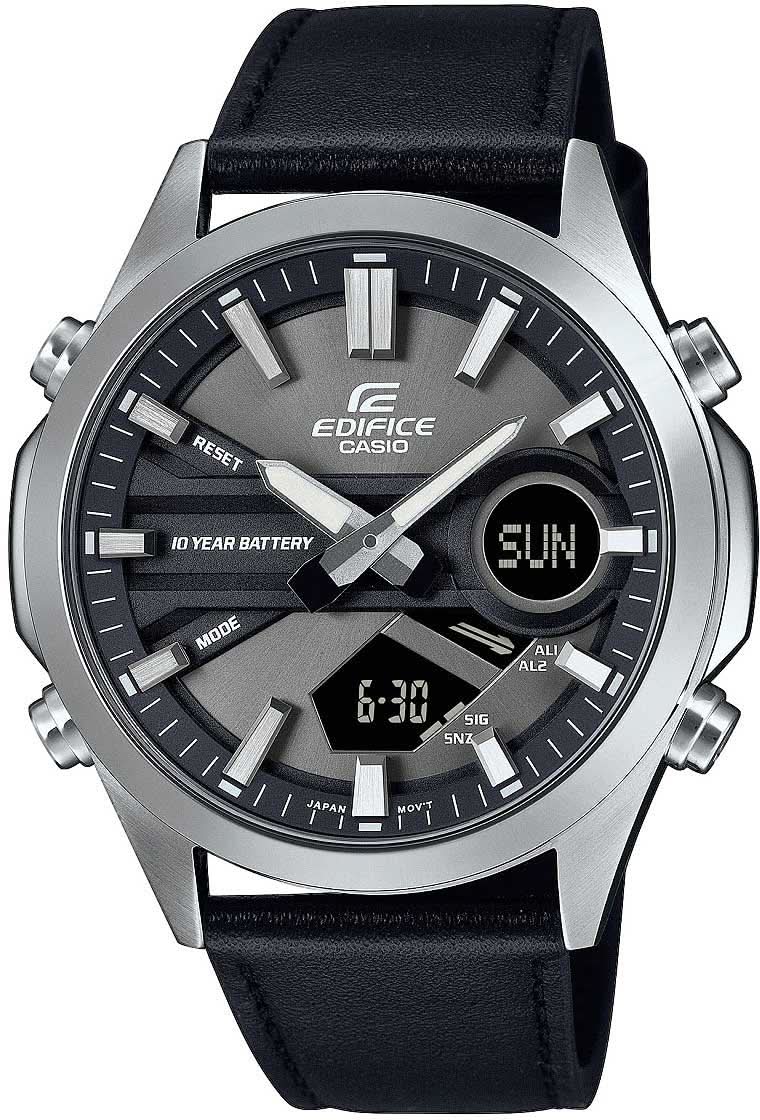 Reloj Casio Edifice para hombre con caja plateada, esfera negra y correa de cuero negra.