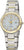 "Reloj de mujer con correa de metal plateado y bisel dorado; esfera plateada"