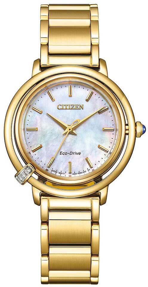 "Reloj de mujer con pulsera de metal dorado, esfera de nácar y detalles de diamantes"