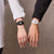 Relojes digitales de pulsera: correa de plástico negra y blanca, pantalla LCD